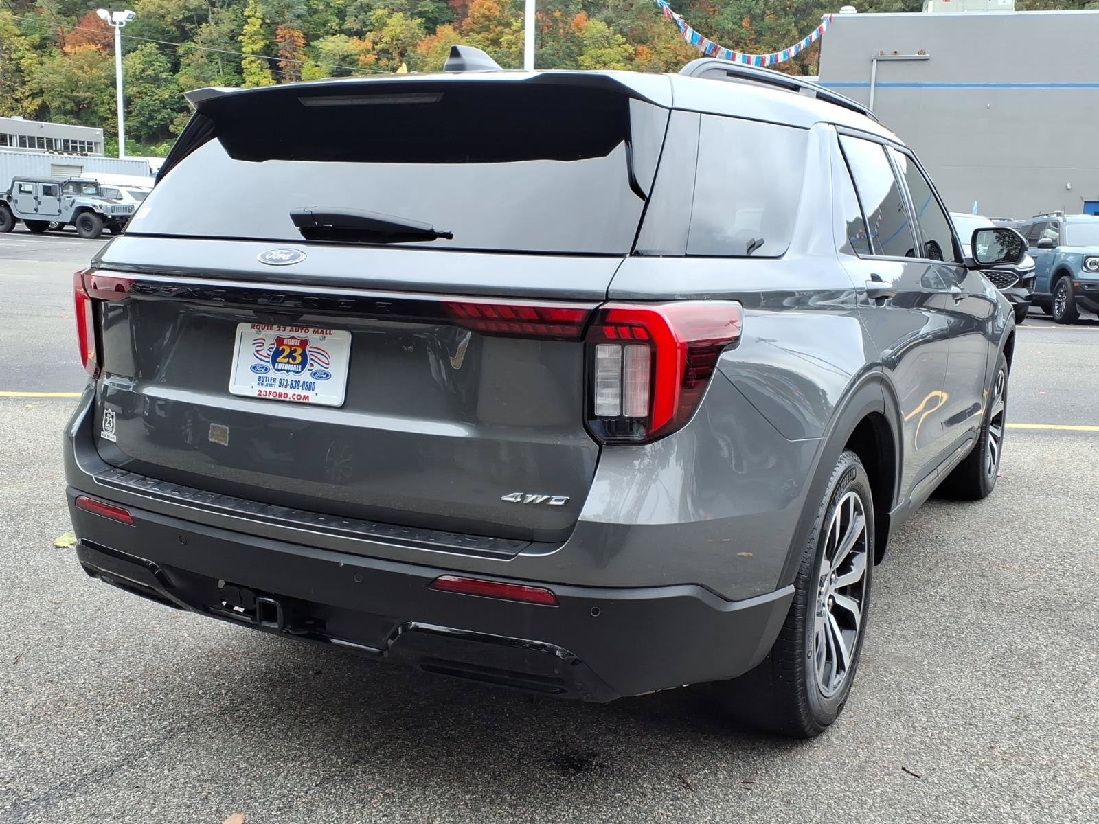 Certified 2026 Ford Explorer ST-Line AWD/4WD image 8