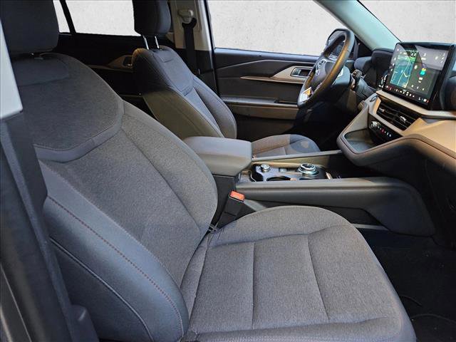 Certified 2025 Ford Explorer Active image 26