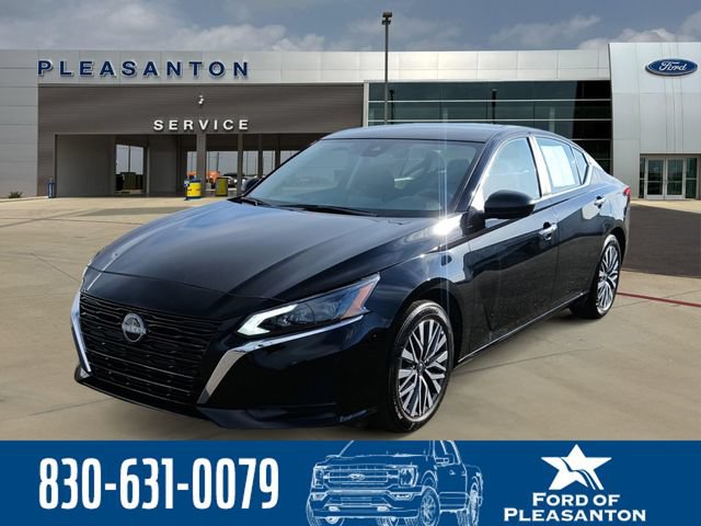 Used 2025 Nissan Altima 2.5 SV