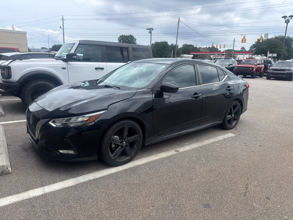Used 2022 Nissan Sentra SR w/ Electronics Package FWD image 2