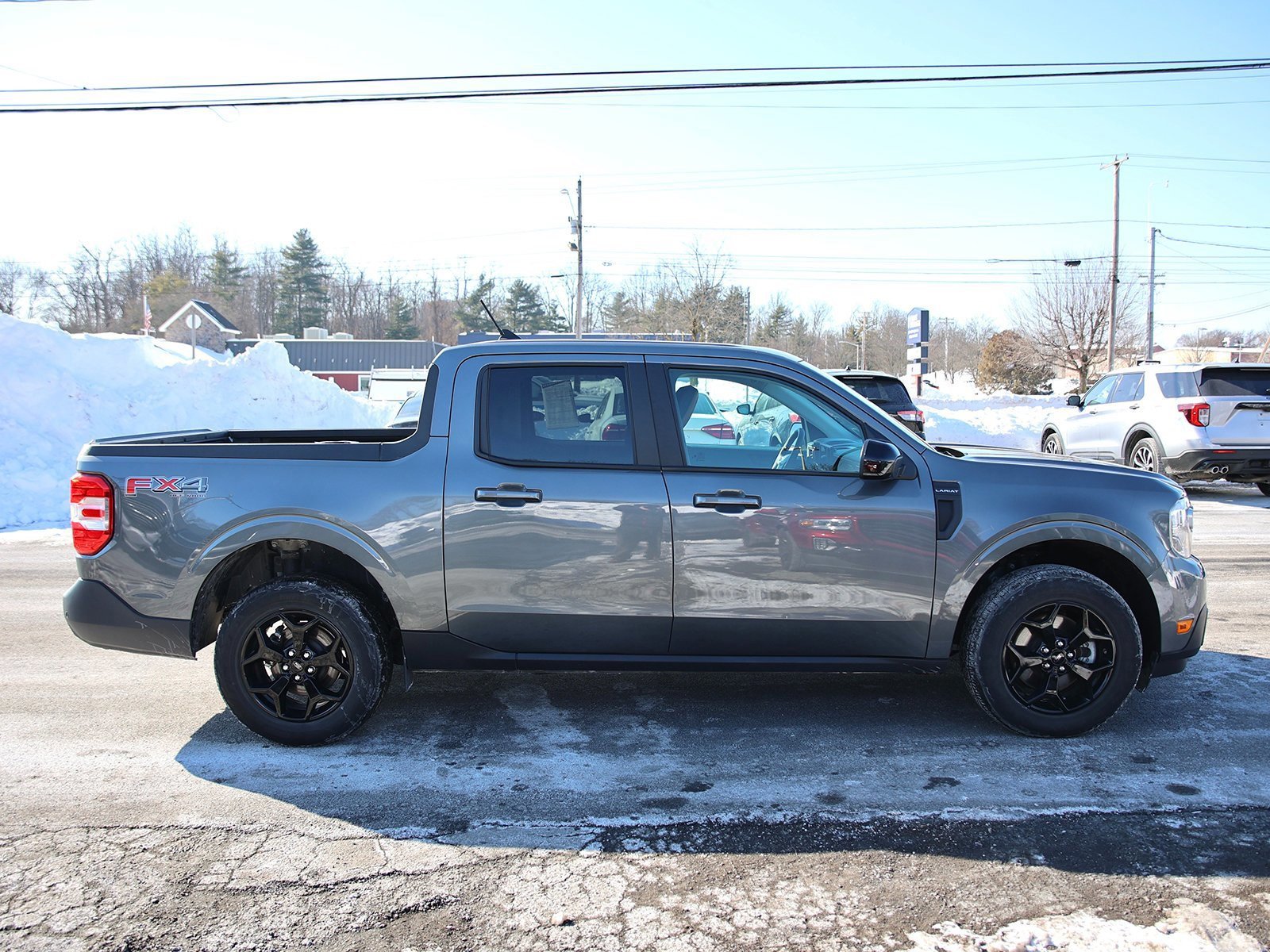 Certified 2024 Ford Maverick Lariat w/ FX4 Off-Road Package image 2
