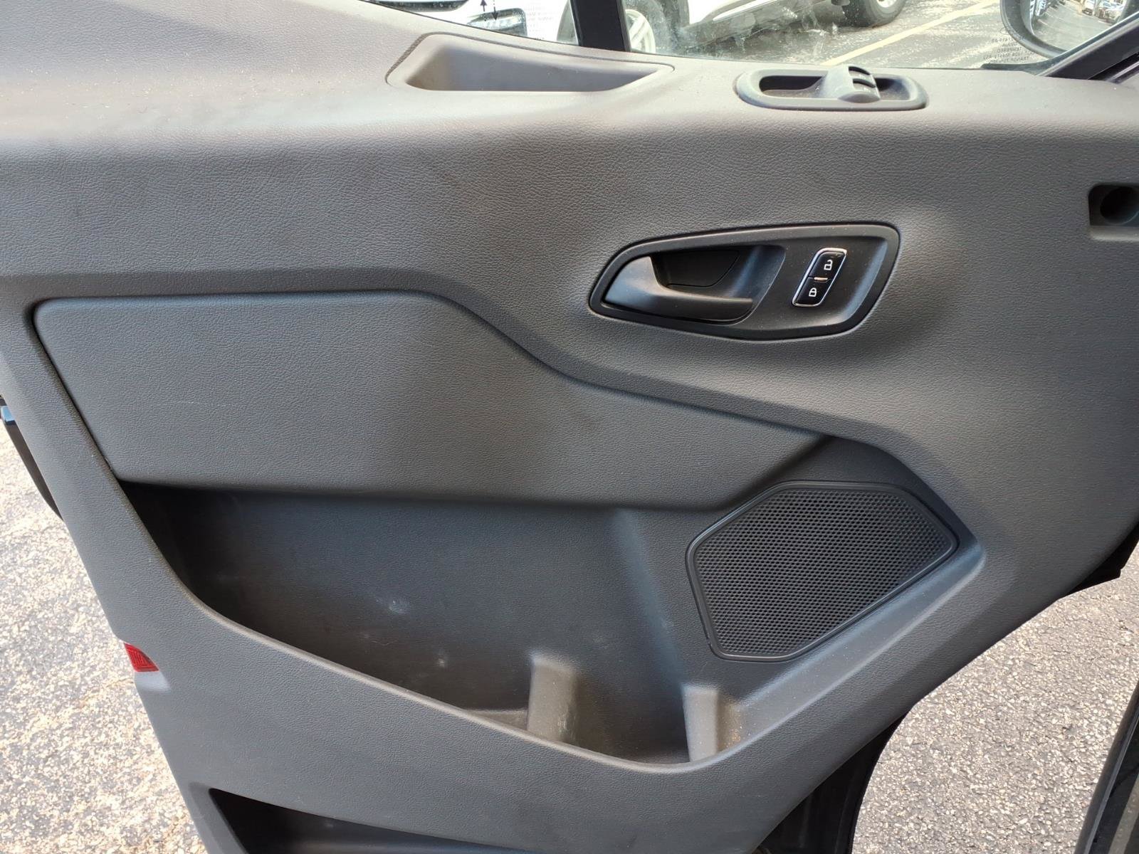 Certified 2023 Ford Transit 350 XLT RWD image 17