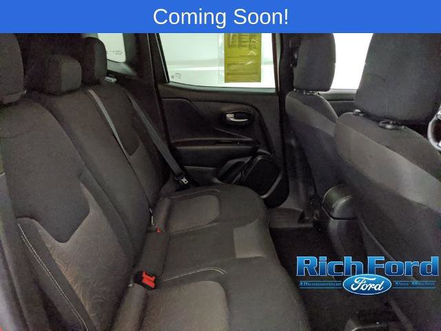 Used 2023 Jeep Renegade Latitude image 25