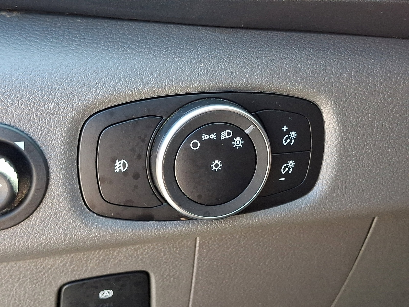 Certified 2023 Ford Transit 250 Low Roof AWD image 28