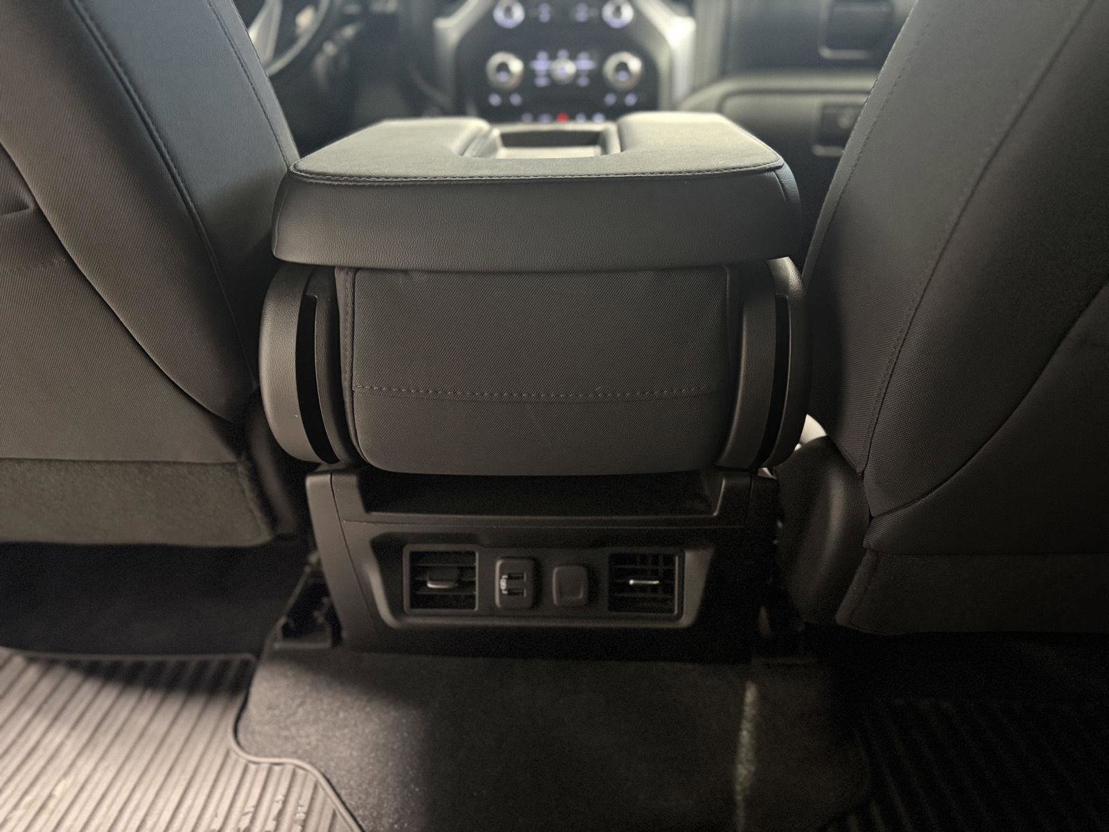 Used 2020 GMC Sierra 1500 SLE w/ SLE Value Package image 22