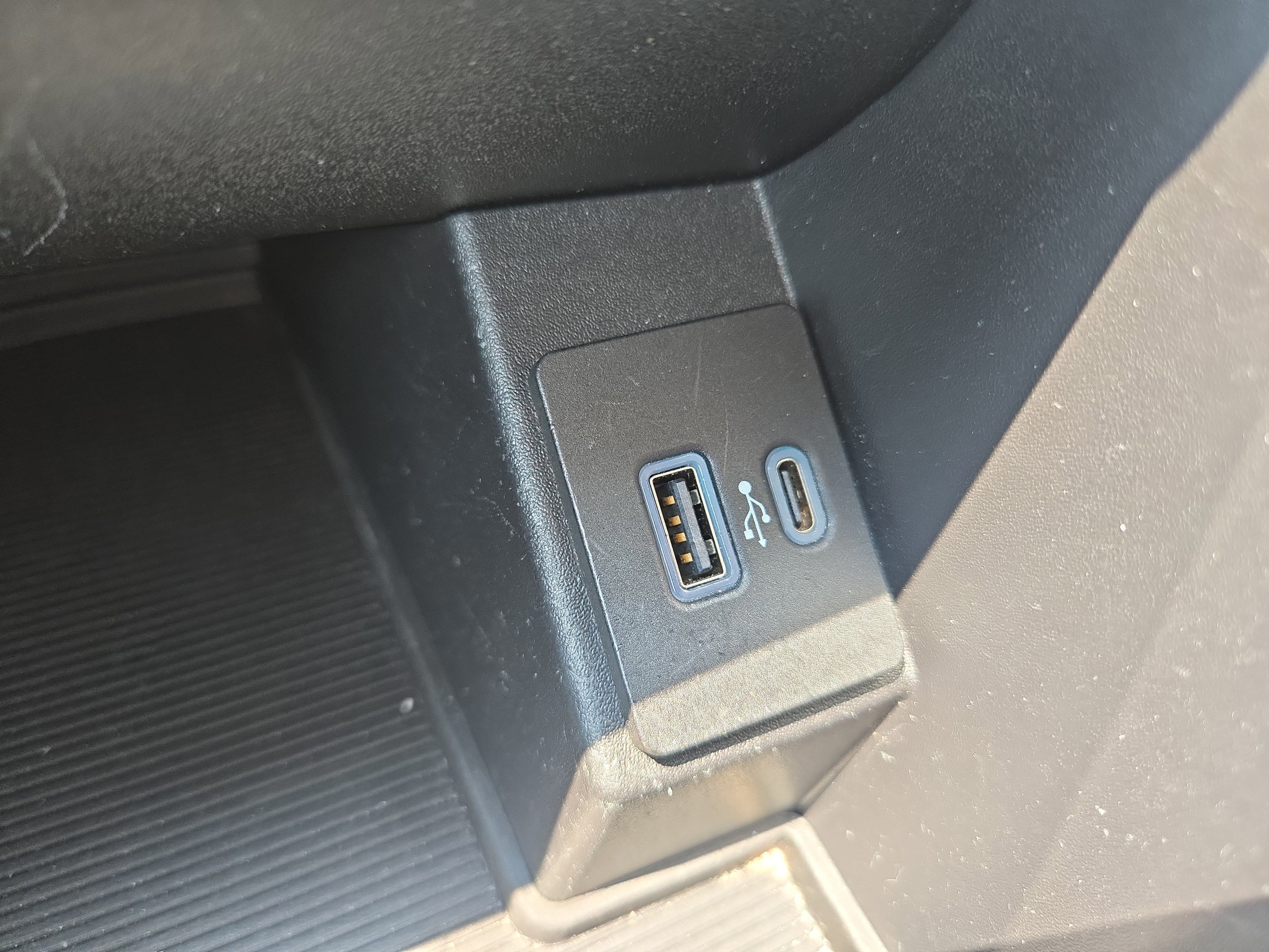 Certified 2023 Ford Edge SEL image 29