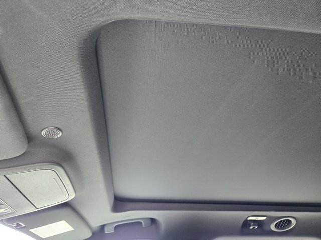 Certified 2023 Ford Explorer ST-Line w/ Class IV Trailer Tow Package image 24