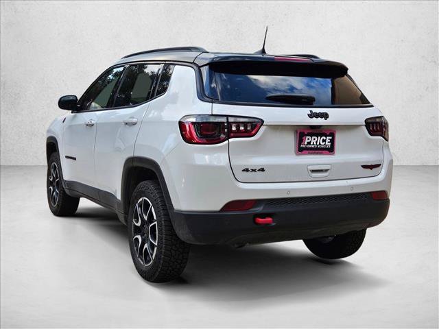 Used 2025 Jeep Compass Trailhawk AWD/4WD image 7