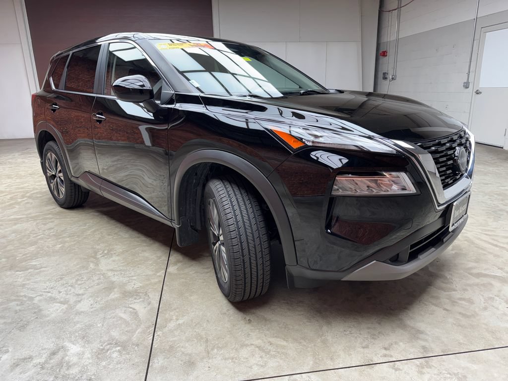 Used 2023 Nissan Rogue SV AWD/4WD image 7