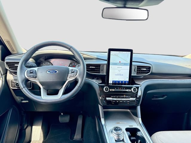 Certified 2023 Ford Explorer Limited w/ Limited Technology Package AWD/4WD image 31