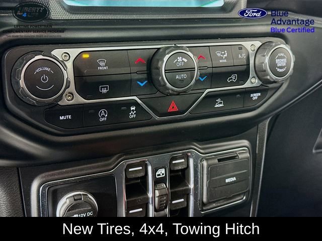 Used 2022 Jeep Gladiator Sport image 16