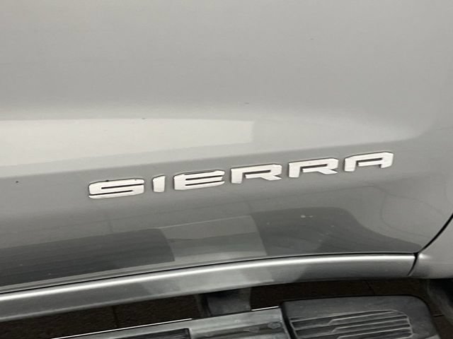 Used 2023 GMC Sierra 1500 SLT w/ SLT Premium Plus Package AWD/4WD image 7