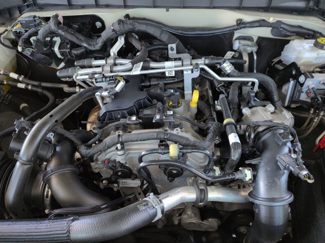 Certified 2025 Ford Bronco Big Bend w/ Black Diamond Package AWD/4WD image 36