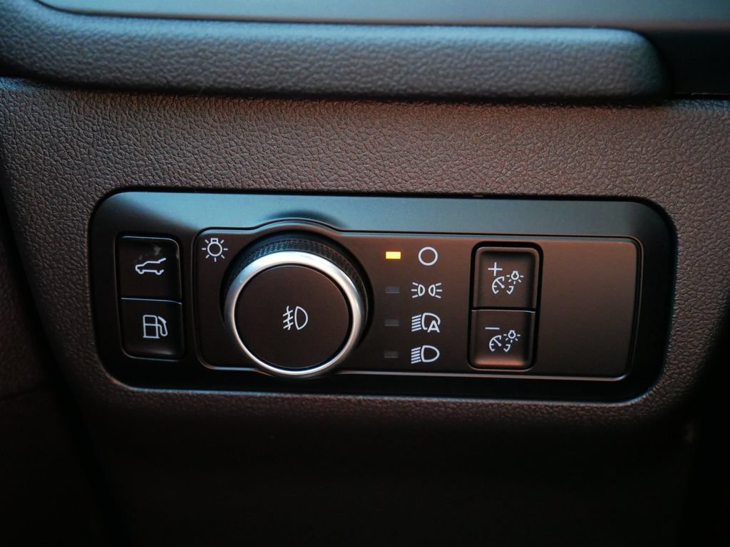 Certified 2023 Ford Escape ST-Line Elite w/ Premium Technology Package AWD/4WD image 16