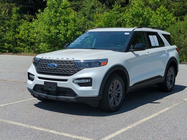 Certified 2023 Ford Explorer XLT w/ Equipment Group 202A AWD/4WD image 8
