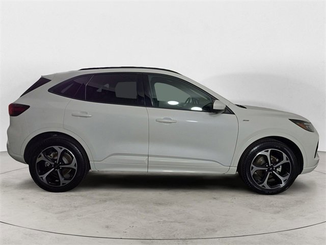 Certified 2023 Ford Escape ST-Line Elite image 2
