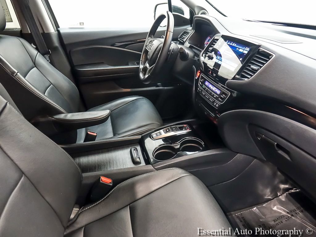Used 2020 Honda Pilot Touring image 31