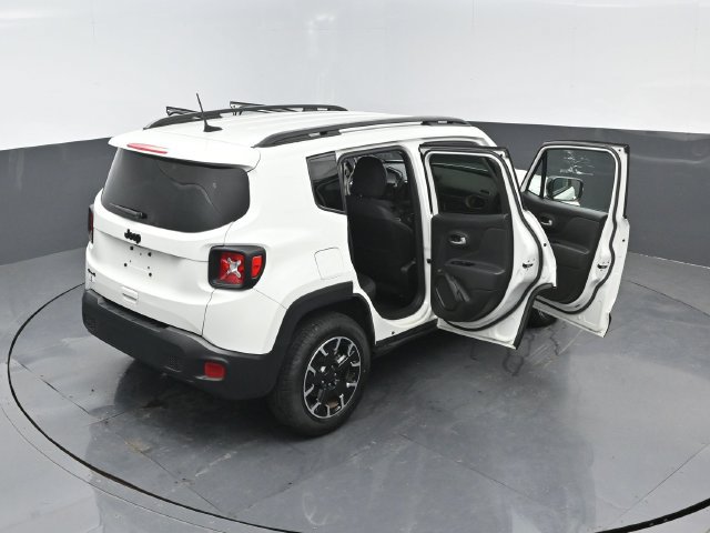 Used 2023 Jeep Renegade Latitude AWD/4WD image 26