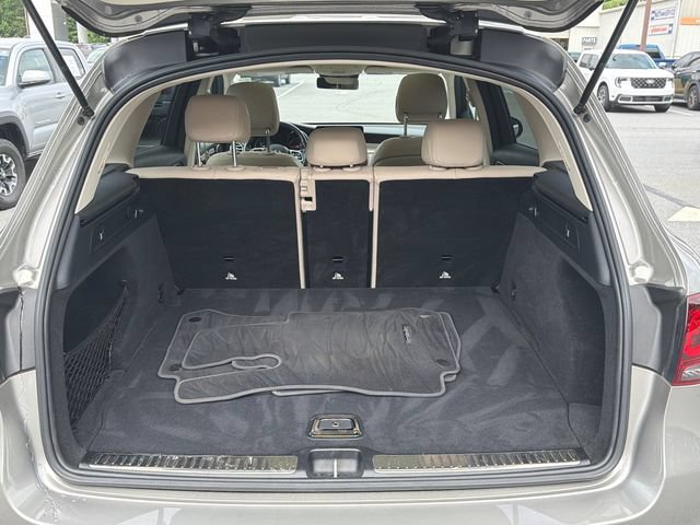 Used 2022 Mercedes-Benz GLC 300 image 18