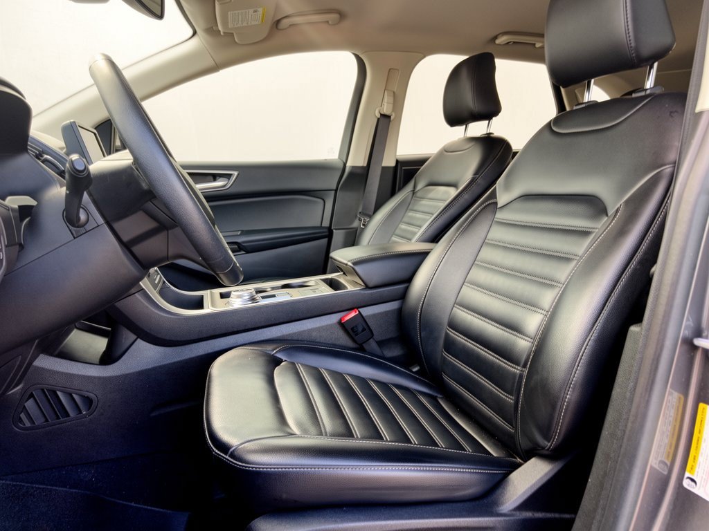 Certified 2024 Ford Edge SEL w/ Convenience Package AWD/4WD image 5