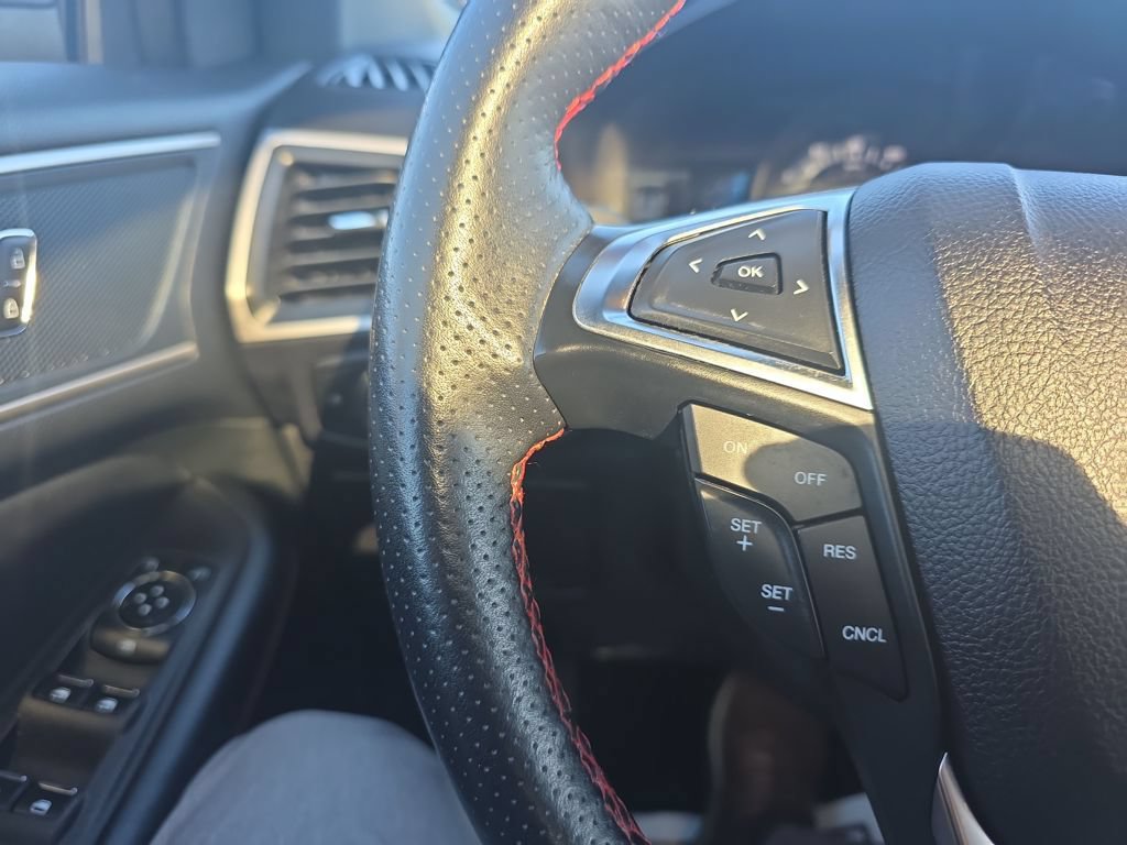Certified 2024 Ford Edge ST-Line AWD/4WD image 26