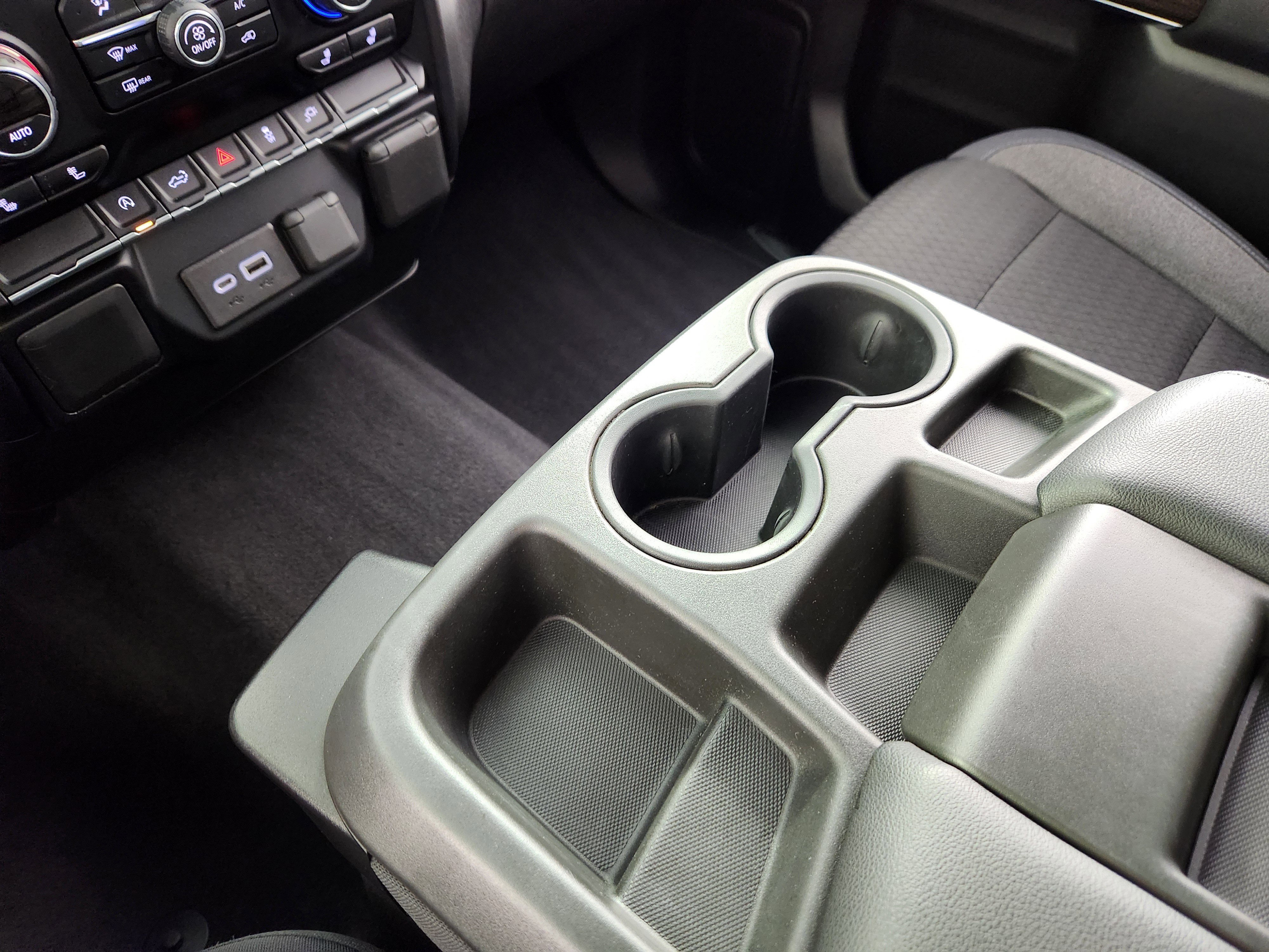 Used 2019 Chevrolet Silverado 1500 LT image 25