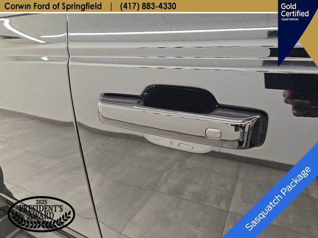 Certified 2025 Ford Bronco Outer Banks w/ Sasquatch Package AWD/4WD image 10