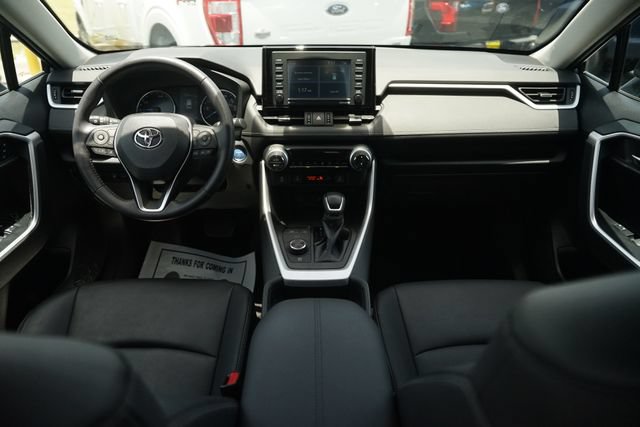 Used 2021 Toyota RAV4 XLE Premium AWD/4WD image 21
