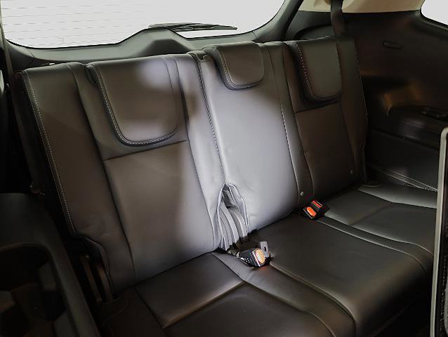 Used 2024 Subaru Ascent Limited image 11