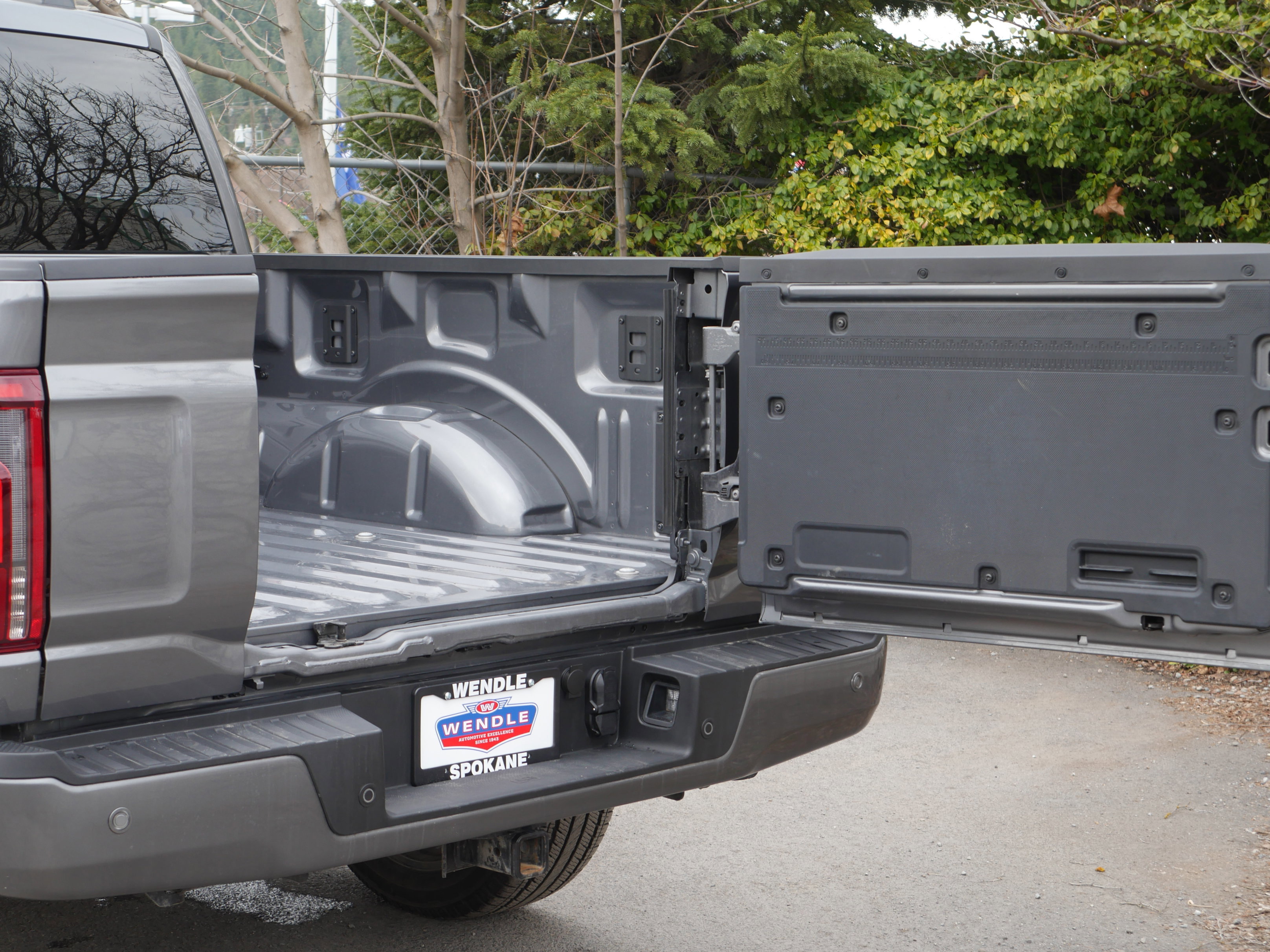 Certified 2025 Ford F150 Platinum w/ Equipment Group 703A Plus image 29