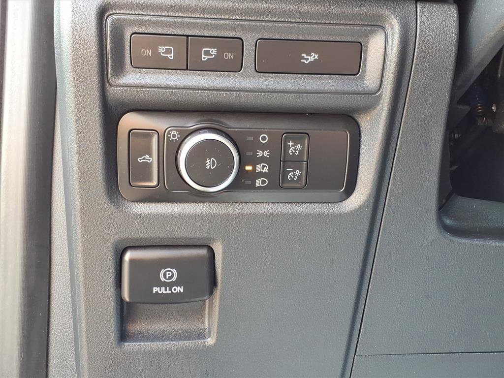 Certified 2022 Ford F150 XLT w/ Equipment Group 302A High image 14