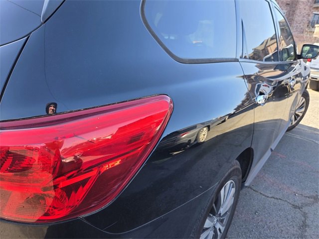 Used 2019 Nissan Pathfinder SL image 9