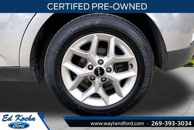 Used 2023 Kia Soul LX w/ Option Group 015 FWD image 9