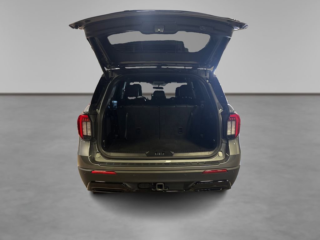 Certified 2025 Ford Explorer ST-Line w/ ST-Line Street Pack image 15