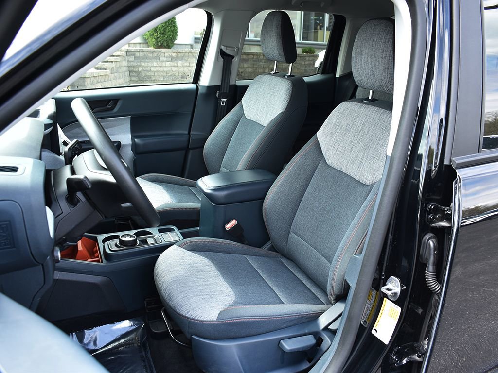 Certified 2023 Ford Maverick XLT FWD image 5