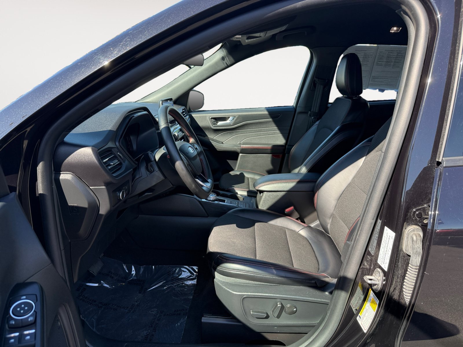 Certified 2025 Ford Escape ST-Line FWD image 10