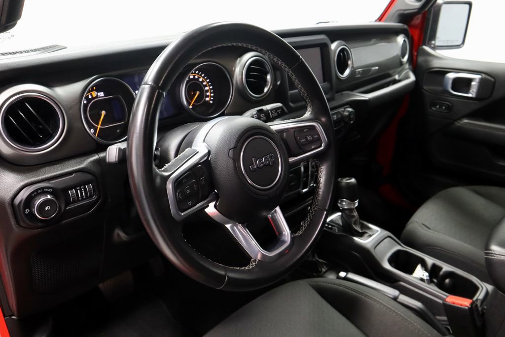 Used 2021 Jeep Wrangler Unlimited Sahara image 24