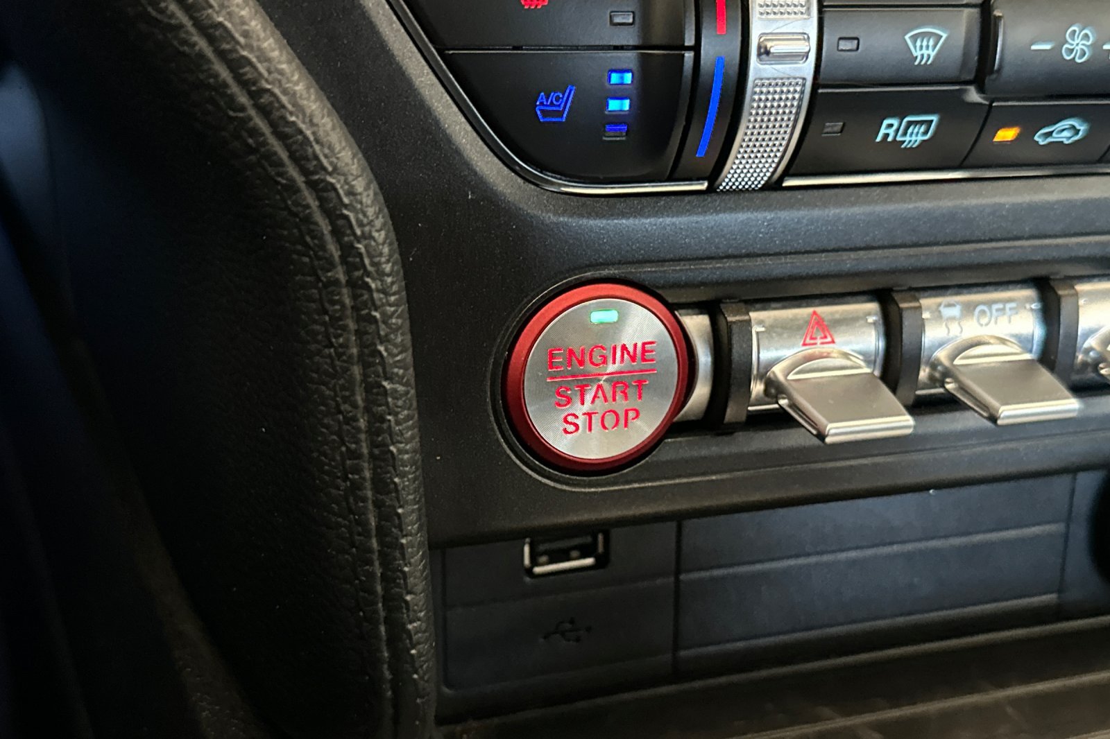 Certified 2020 Ford Mustang GT Premium RWD image 22