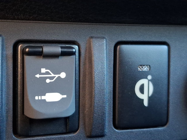 Used 2019 Toyota Tacoma TRD Off-Road AWD/4WD image 26