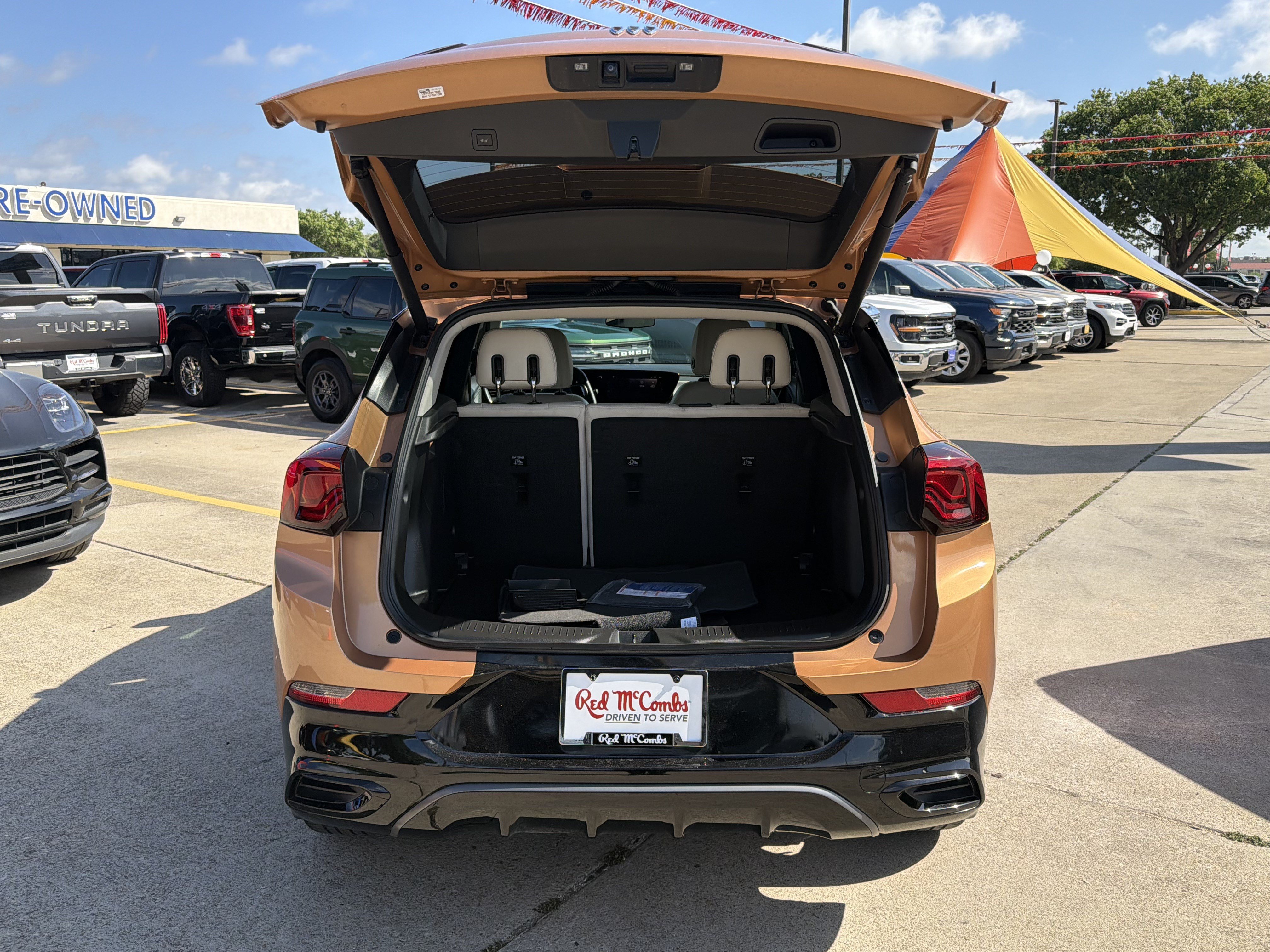 Used 2024 Buick Encore GX Sport Touring FWD image 9