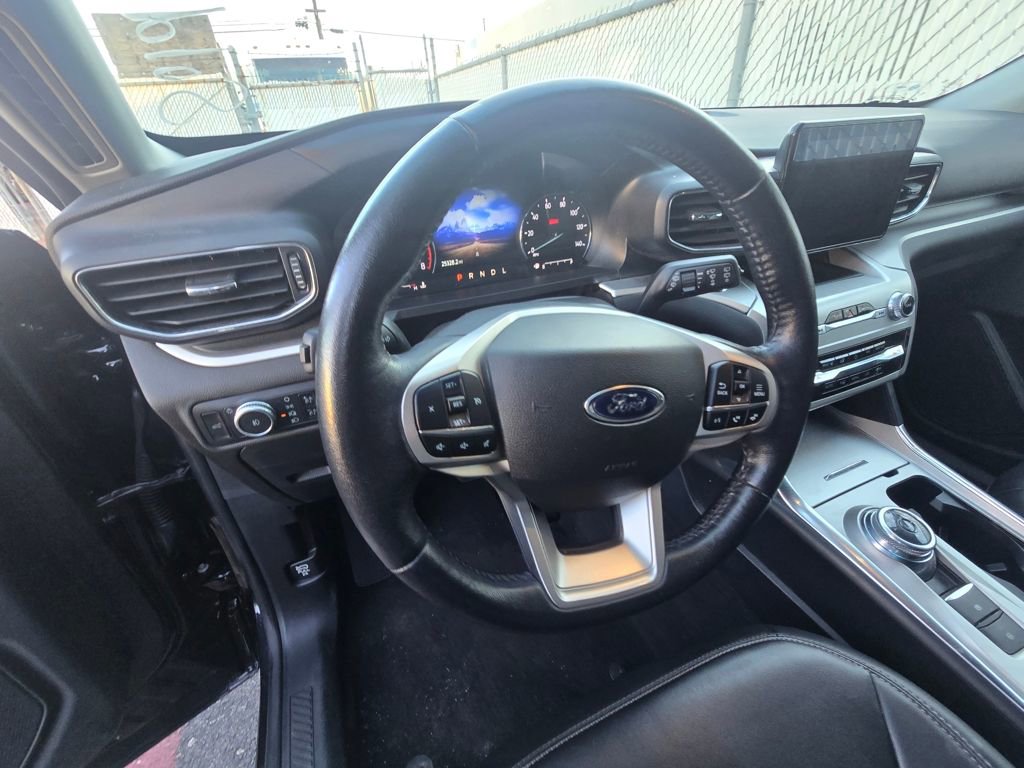 Certified 2022 Ford Explorer XLT w/ Equipment Group 202A image 12