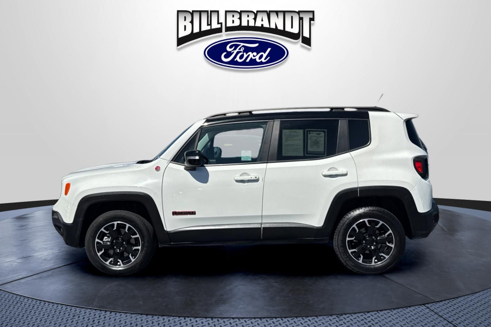 Used 2023 Jeep Renegade Trailhawk AWD/4WD image 6