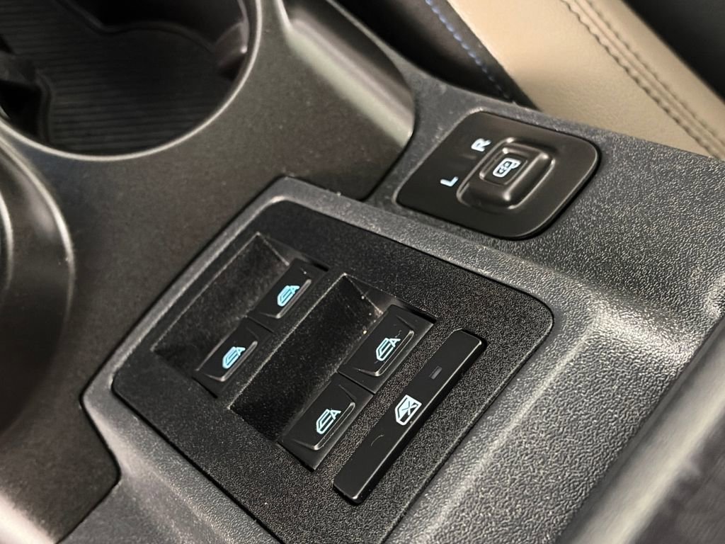 Certified 2022 Ford Bronco Wildtrak image 24