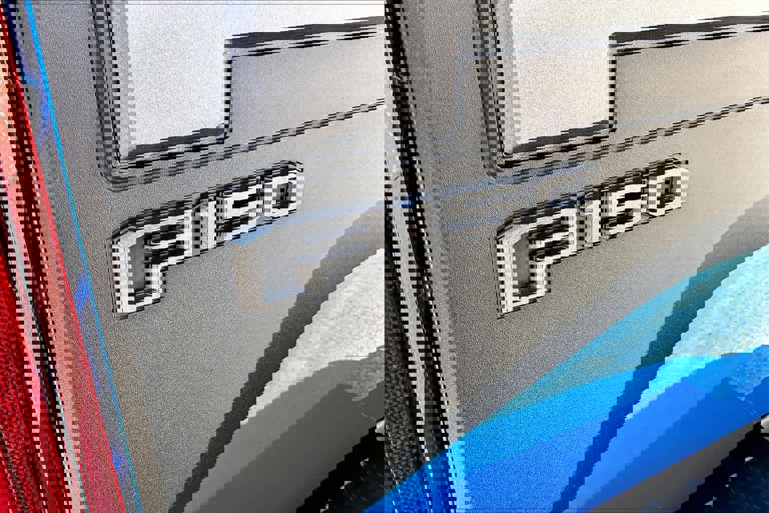 Certified 2019 Ford F150 Raptor w/ Equipment Group 802A Luxury image 31