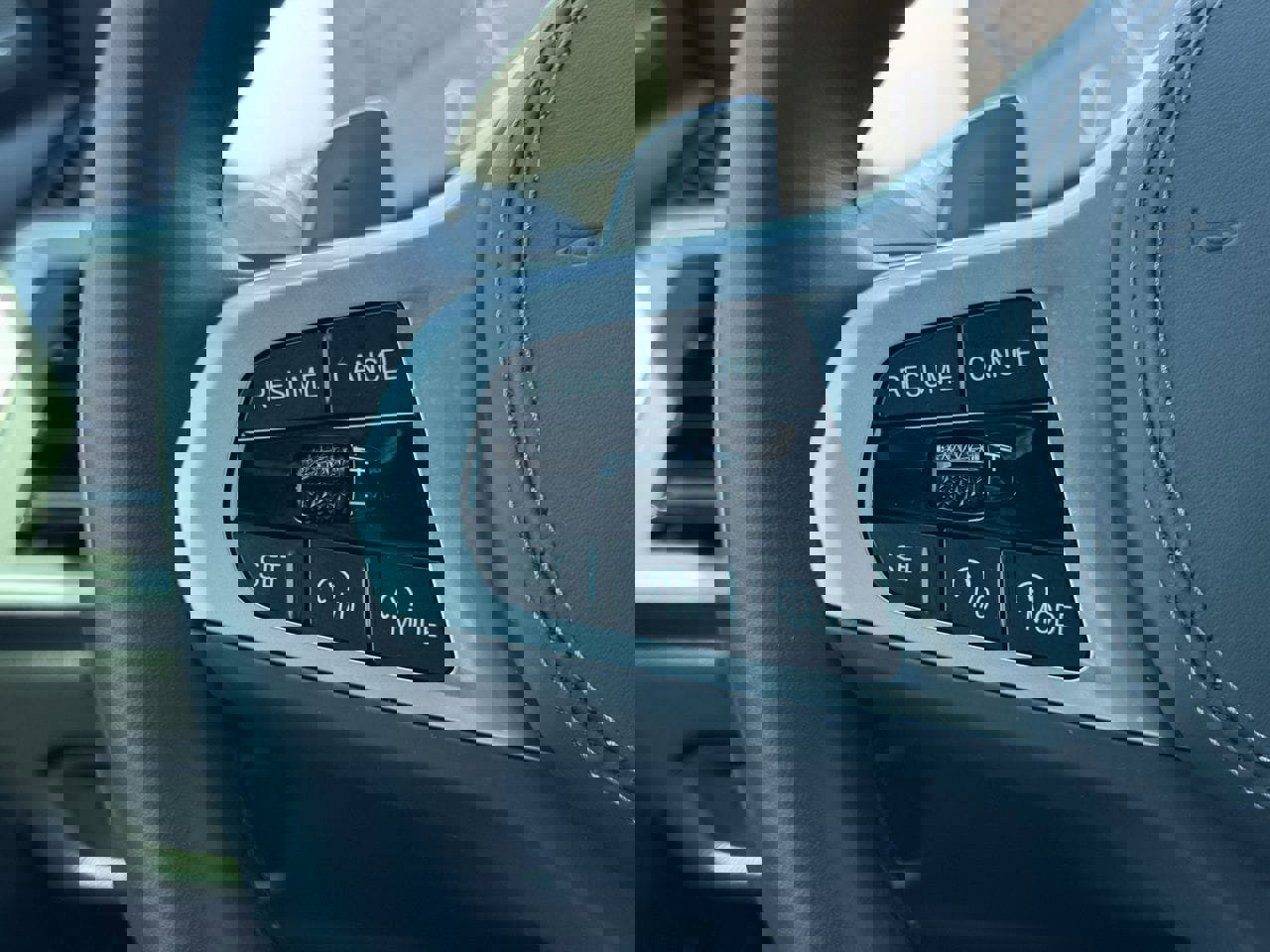 Used 2024 BMW X6 xDrive40i w/ Premium Package image 13