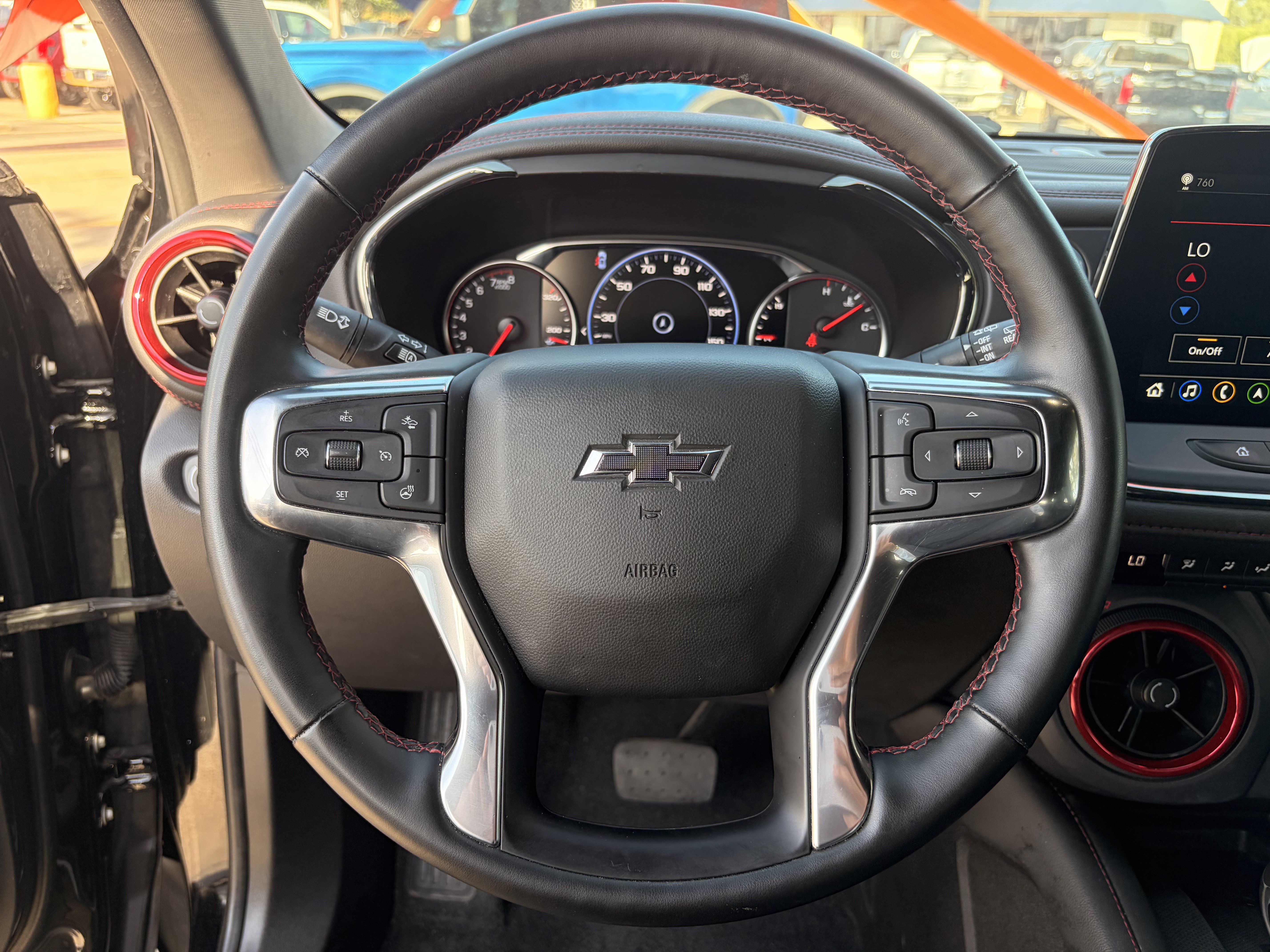 Used 2025 Chevrolet Blazer RS FWD image 8