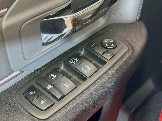 Used 2024 RAM 1500 Classic SLT image 8