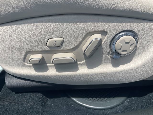 Used 2025 Genesis GV80 2.5T Prestige AWD/4WD image 14