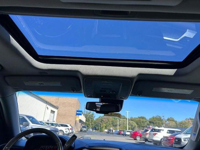 Used 2018 GMC Yukon XL SLT w/ Open Road Package image 14