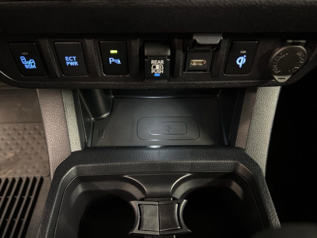 Used 2020 Toyota Tacoma TRD Off-Road w/ TRD Premium Off Road Package image 16